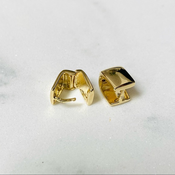 Gold Cube Huggies - Picture 7 of 8